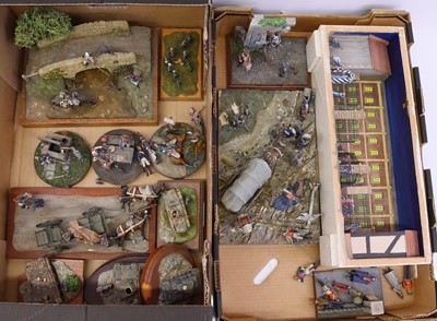 Lot 1630 - 2 trays of mixed scale plastic and white metal...