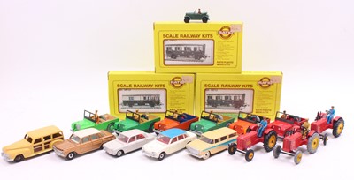 Lot 1442 - Dinky Toys collection of loose playworn or...