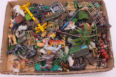 Lot 1981 - Tray of mixed lead hollowcast miniatures by...