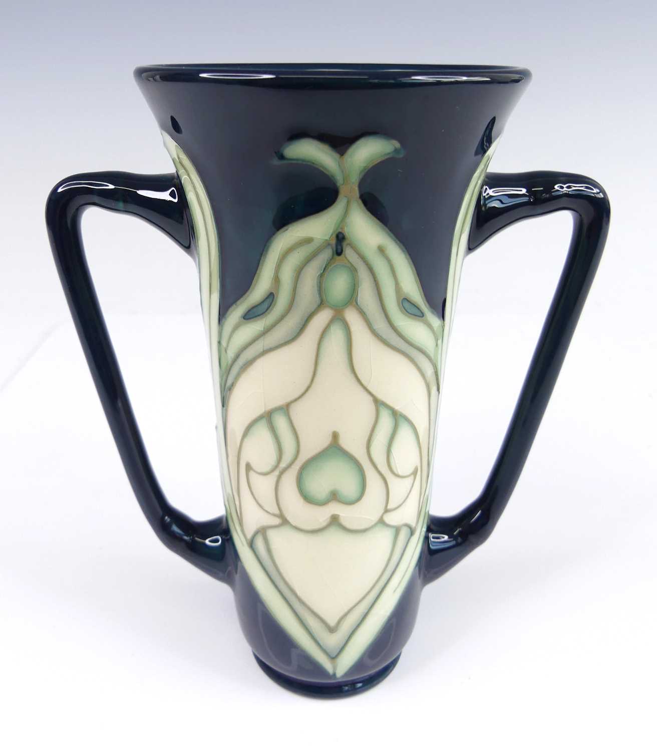 Lot 47 - A contemporary Moorcroft 'Snowdrop' pattern...