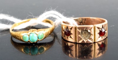 Lot 280 - A 9ct rose gold ring set with 2 rose cut...