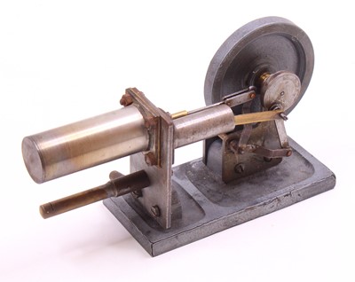 Lot 30 - Haynes horizontal hot air engine, length 22cm