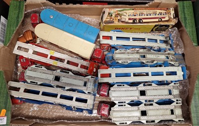 Lot 1507 - A tray of loose and playworn Corgi Toys...