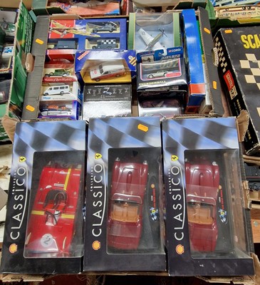 Lot 1538 - Two trays of boxed modern issue diecast, to...