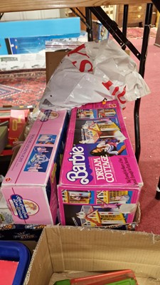 Lot 641 - A large box of Barbie / Sindy and other...