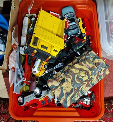 Lot 1573 - A box of loose mostly modern issue diecast