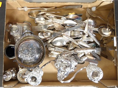 Lot 154 - A collection of silver plated wares, to...