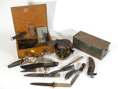 Lot 216 - A collection of military pen knives, together...