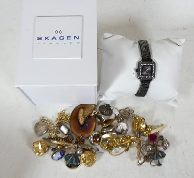 Lot 227 - A collection of jewellery, to include a silver...