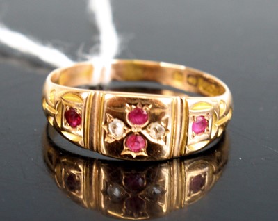 Lot 300 - An Edwardian 15ct gold ruby and rose cut...