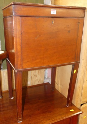 Lot 1231 - An early 19th century mahogany hinge topped...