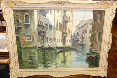 Lot 1004 - Carlo Padovani (20th century) - Venice, oil on...