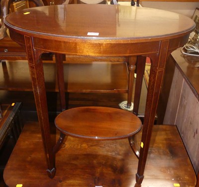 Lot 1281 - An Edwardian mahogany and chequer strung oval...