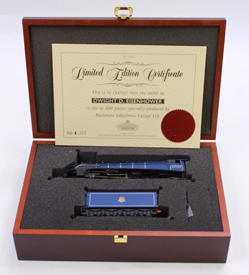 Lot 573 - Limited edition 31-953A Bachmann 00 gauge...