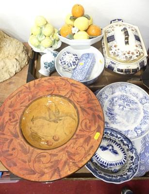 Lot 491 - A collection of ceramics, to include an...