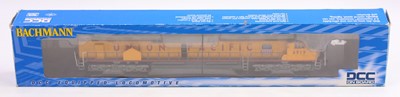 Lot 900 - Bachmann HO gauge EMD DD40AX centennial loco...