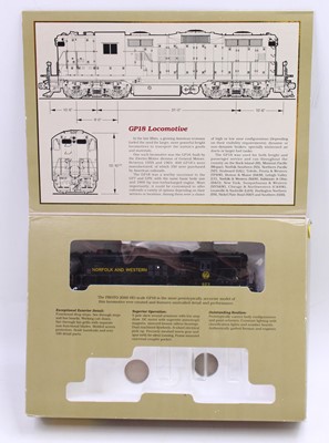 Lot 681 - Proto 2000 series HO gauge GP-18 loco in...
