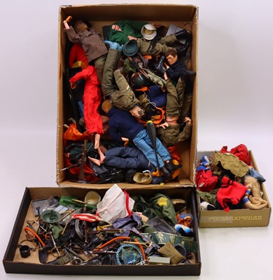 Lot 1955 - Palitoy Action Man tray containing a...