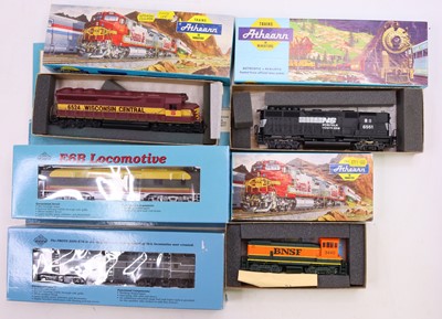 Lot 687 - Five HO gauge Dummy locos to include a Proto...
