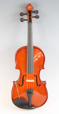 Lot 1371 - A modern Gear 4 Music 1/2 size students violin,...