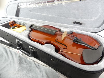 Lot 64 - A modern Gear 4 Music 1/2 size students violin,...