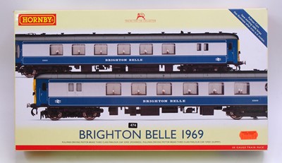Lot 393 - R2988 Hornby 2-car ‘Brighton Belle’ set 3053,...