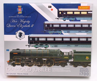 Lot 407 - R3094 Hornby celebrating HM Queen Elizabeth’s...