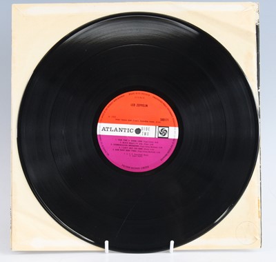 Lot 1032 - Led Zeppelin - Led Zeppelin I, UK 1st pressing...