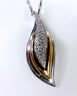 Lot 2732 - A new 18ct white gold with yellow gold banding...