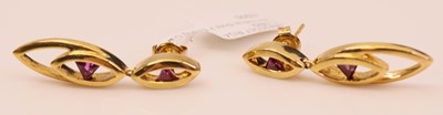 Lot 282 - A pair of new 9ct gold garnet set...