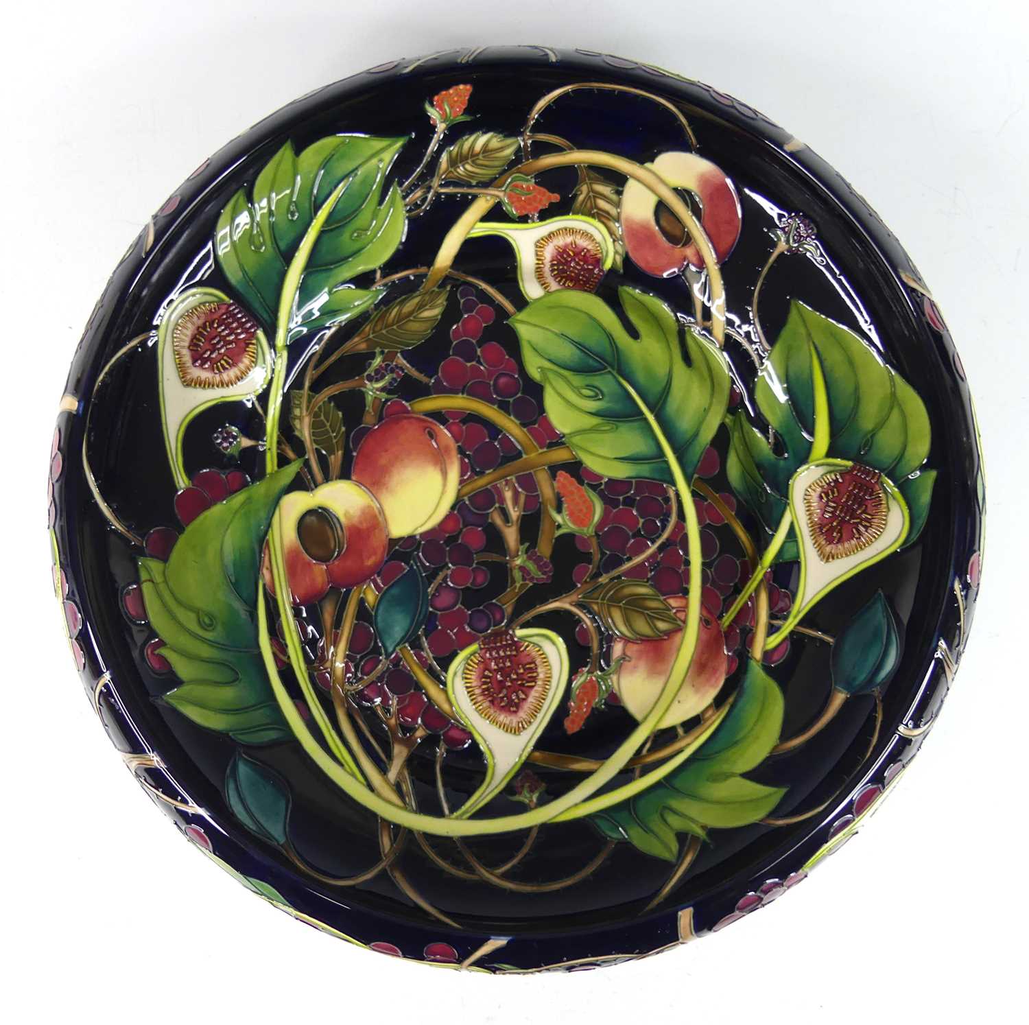 Lot 54 - A large contemporary Moorcroft 'Queens Choice'...