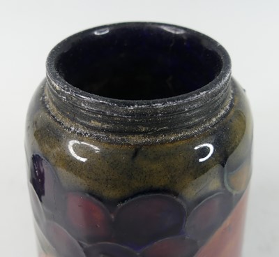Lot 27 - An early 20th century Moorcroft Pomegranate...