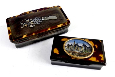 Lot 2391 - A Victorian horn and tortoiseshell...