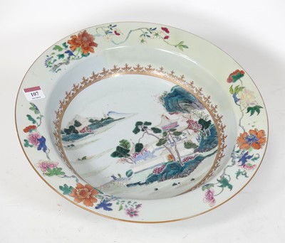 Lot 107 - An early 19th century Chinese export porcelain...