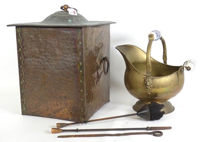 Lot 114 - An Arts & Crafts copper coal bucket, having a...