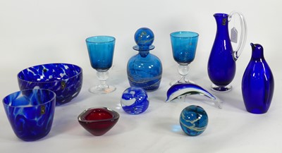Lot 115 - A collection of art glass, to include a pair...