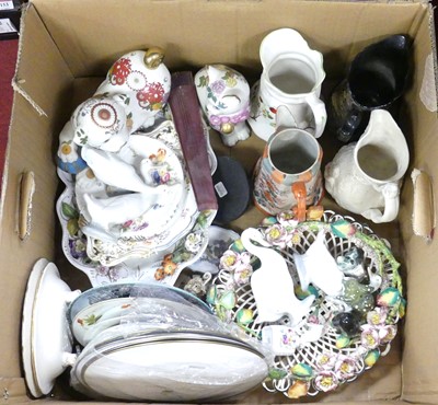 Lot 154 - A collection of ceramics, to include a moulded...