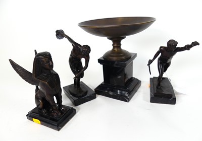 Lot 26 - A reproduction bronze of The Discobolus of...