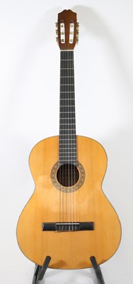 Lot 1380 - A Stentor Music Co Ltd Hokada model 3150...