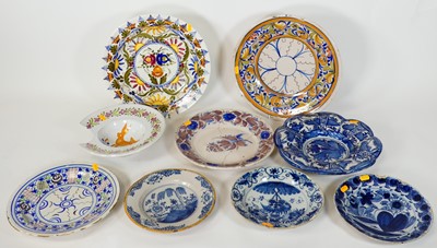 Lot 53 - A collection of Delft & tin glazed ceramics,...