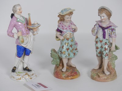 Lot 181 - A Meissen porcelain figure of a waiter,...