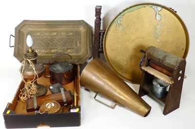 Lot 69 - A collection of metalware to include a brass...