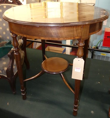 Lot 1172 - An Edwardian mahogany and chequer strung...