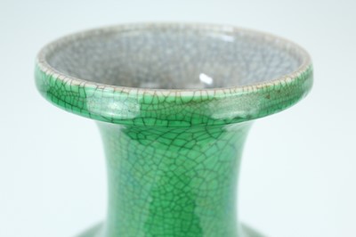 Lot 78 - A Chinese apple-green crackle-glazed vase,...