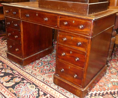 Lot 1273 - A Victorian mahogany round cornered and gilt...