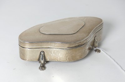 Lot 271 - An Edwardian silver jewellery box, of shaped...