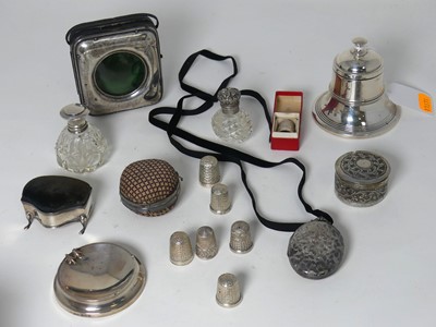 Lot 286 - A collection of silver wares, to include a...
