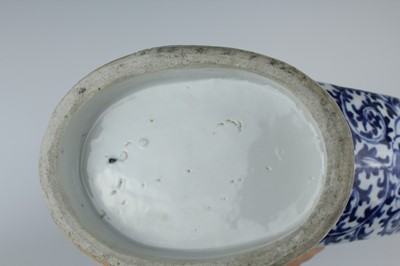 Lot 5 - A large Chinese blue and white...
