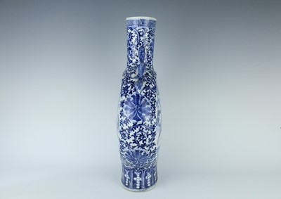 Lot 5 - A large Chinese blue and white...