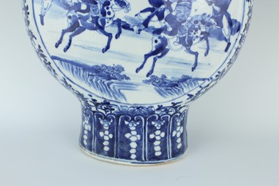 Lot 5 - A large Chinese blue and white...